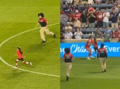 Jovem invasor de campo amarra segurança da MLS em momento viral hilariante