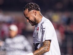 Neymar saiu aos prantos após derrota do Santos por 6 a 0