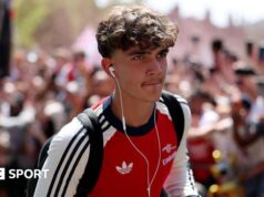 Max Dowman: meio-campista do Arsenal se torna o titular mais jovem da Premier League