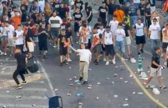 Polícia ataca em Mestalla com detido na prévia de Valência