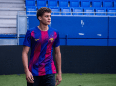 Adolescente do Barcelona na disputa pela equipe principal, já que o clube deve acionar a opção de compra de € 3 milhões