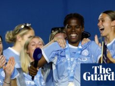Khadija Shaw dá meia-volta chocante e assina contrato com gravadora para permanecer no Manchester City | Manchester City Feminino