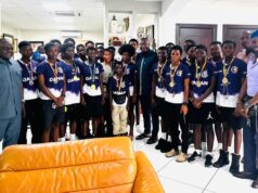 Ernest Ofori Sarpong doa GH¢10.000 para Cabfix Ladies FC • Sahara Football
