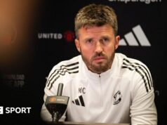 Man Utd chega a acordo com Michael Carrick para vaga de técnico