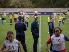 Estrela de Ted Lasso assina contrato profissional com equipe