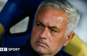 José Mourinho termina época invencível no Benfica