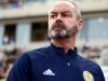 ‘É um esforço coletivo em termos da qualidade dos jogadores que temos, mas começa e termina com o treinador em termos do que ele pensa, e ele viu isso acontecer’ Andy Robertson sobre o impacto de Steve Clarke na Escócia