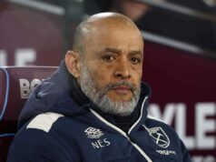Nuno permanecerá no West Ham após rebaixamento da Premier League