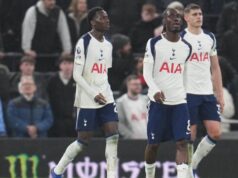 Escalações, estatísticas e uma prévia da batalha do Spurs contra o rebaixamento no último dia