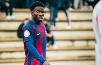 Relatório: O garoto-prodígio de 16 anos de La Masia se prepara para a pré-temporada com o time principal do Barcelona