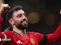 Bruno Fernandes: Meio-campista do Manchester United eleito o melhor jogador da temporada da Premier League