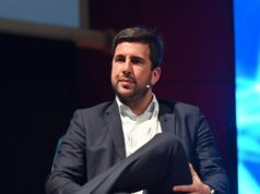 O fiador de Riquelme no Real Madrid espera concluir o processo de garantia em poucas horas