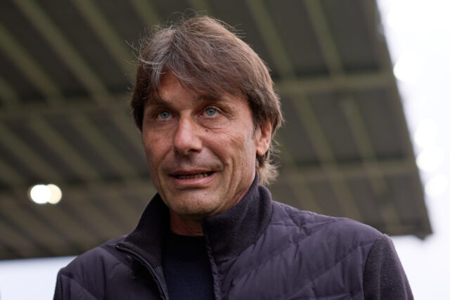 Antonio-Conte-look-up.jpg