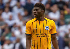 Brighton reage ao relacionamento de Carlos Baleva com o Manchester United