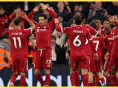 Curtis Jones enviou uma mensagem emocionante para Salah e Robertson