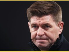 Wharton, ligado ao Liverpool, contratou Gerrard