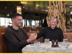 Kenny Dalglish enviou uma mensagem emocionante para Robertson