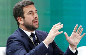 Candidato presidencial do Real Madrid acusa Pérez de difamação