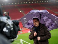 Gary Neville diz que o Arsenal ainda precisa fortalecer seu time vencedor