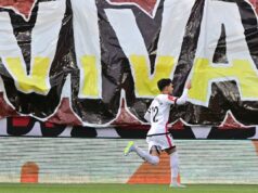 Ilias Akhomach do Rayo na bandeira palestina