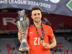 ‘Diogo Jota tem sido uma verdadeira inspiração dentro deste grupo. Ele é uma luz que nos lembra de estarmos presentes todos os dias, porque o amanhã não está garantido’ Roberto Martinez sobre o impacto da morte de Diogo Jota na selecção de Portugal
