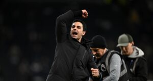 O ex-atacante acredita que Arteta pode se tornar o melhor treinador do Arsenal