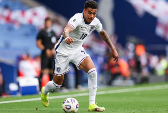 Morgan Rogers prefere ingressar na equipe em meio ao interesse do Arsenal