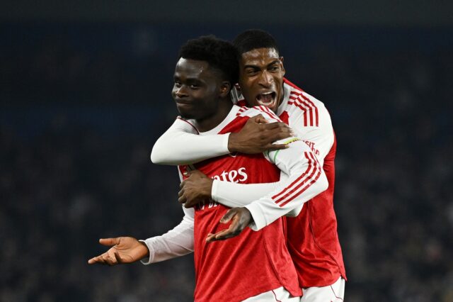 Saka-celebrating-v-Brighton.jpg