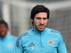 Arsenal está pressionando para contratar o meio-campista antes do Man Utd