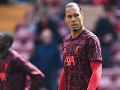 Van Dijk explica o que o Liverpool sentirá falta no verão
