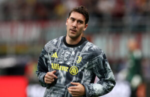 Clube espanhol desconhecido quer que Vlahovic deixe a Juventus