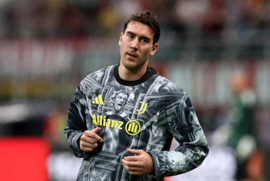 Clube espanhol desconhecido quer que Vlahovic deixe a Juventus