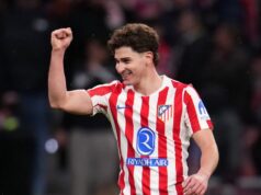 Barcelona identifica três estrelas argentinas como contratações de verão dos sonhos para Hansi Flick