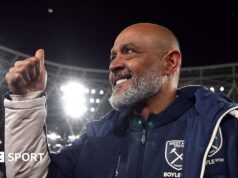 West Ham United: Nuno Espírito Santo continua como treinador na campanha do Campeonato