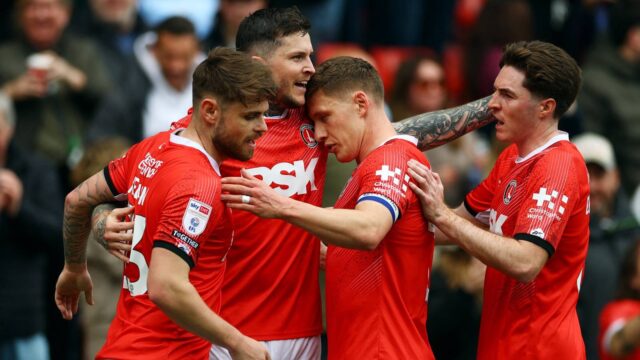 charlton-athletic-s-lyndon-dykes-celebrates-with-teammates-after-scoring-their-first-goal.JPG