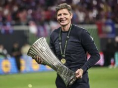 Oliver Glasner projetou Milão para gestão individual