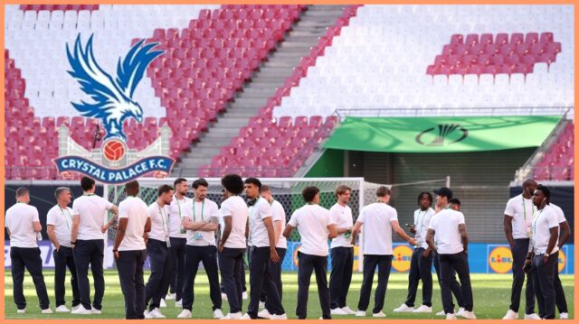 crystal-palace-players.jpg