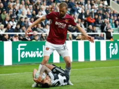 Ex-árbitro principal governa no polêmico incidente Newcastle United x West Ham United