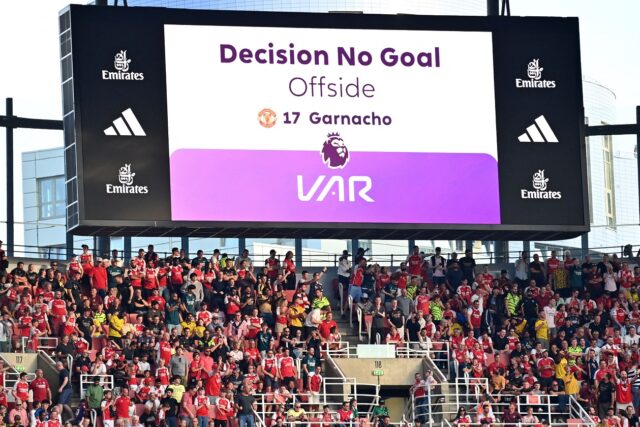 fbl-eng-pr-arsenal-man-utd-VAR.jpg