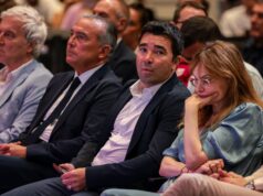 Deco procura atacante no Barcelona