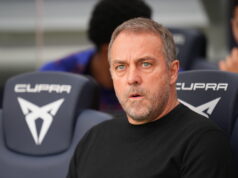 Hansi Flick em reuniões com quatro jogadores do Barcelona sobre o futuro