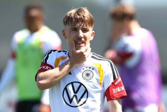 Lennart Karl foi confirmado como o trio titular da Finlândia para Alemanha x
