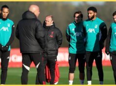Aston Villa está planejando um ataque de verão para o zagueiro do Liverpool, Joe Gomez