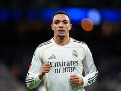 Teddy Sheringham aconselha Trent Alexander-Arnold para uma mudança surpreendente no Arsenal, agora que o retorno do Liverpool está descartado