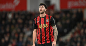 Estrela do Bournemouth confirma planos de saída neste verão em meio ao interesse do Spurs