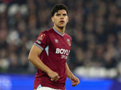 Arsenal olha para a joia da Premier League com o início da evolução do meio-campo