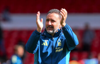 Nottingham Forest conversa sobre o futuro de Vitor Pereira