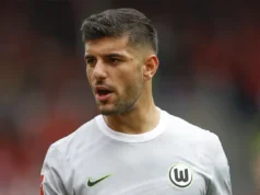 A Juventus está considerando uma transferência para a estrela grega de 22 anos