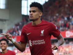 Liverpool negocia para contratar o melhor ala de Anfield desde Díaz