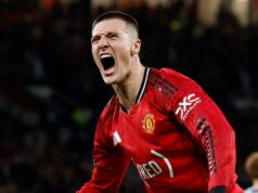Manchester United prepara-se para contratar “um dos melhores avançados do mundo”